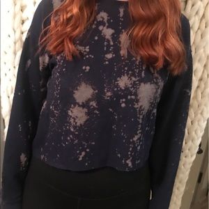 Sweatshirt with bleach design